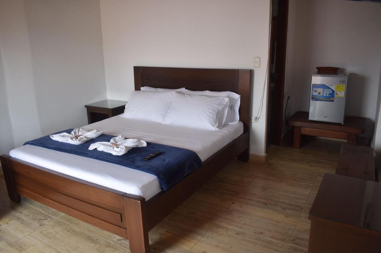 El Portal De Don Luis Hotell Guadalupe Exteriör bild