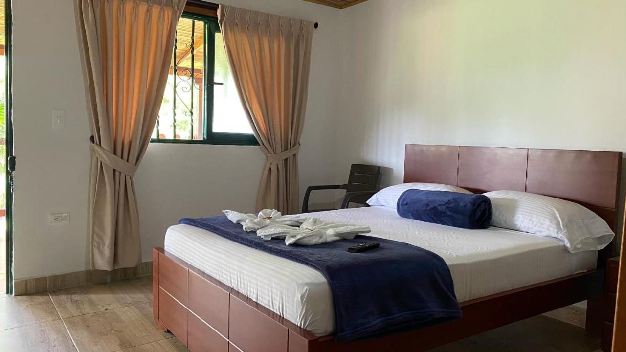 El Portal De Don Luis Hotell Guadalupe Exteriör bild