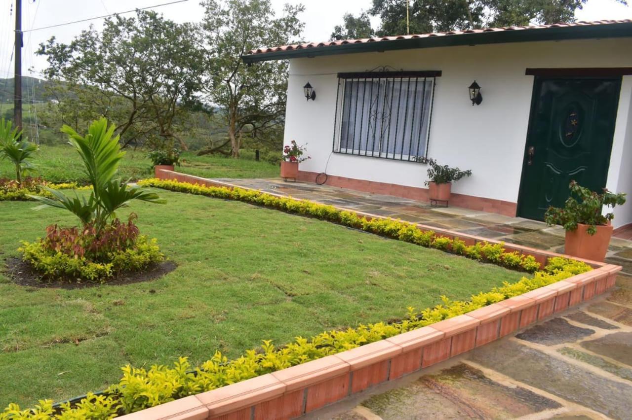 El Portal De Don Luis Hotell Guadalupe Exteriör bild